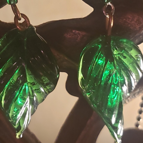 Deep Emerald Glass Leaf Hand Crafted  Dangle Earrings - Picture 2 of 6